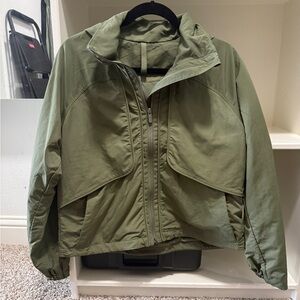 Lululemon Always Effortless Jacket - Medium Olive